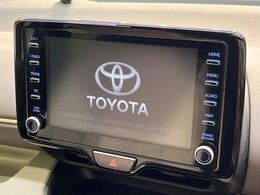 【8インチ　ディスプレイオーディオ】大画面のディスプレイはAppleCarPlayやAndroidAutoが利用可能。大きな画面でスマホナビアプリ等が利用いただけます♪