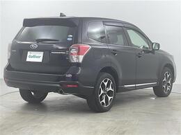 【右斜後】ガリバーの保証は、走行距離が無制限！電球や消耗品、ナビ等の社外品も保証対象。末永いカーライフに対応する充実した保証内容（保証期間によって保証内容は変わります。)