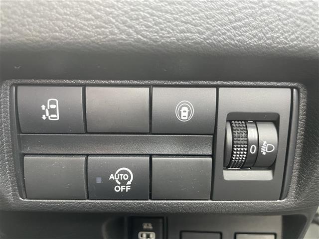 【　アイドリングストップ　】停車時にブレーキを踏むことでエンジンを停止し、燃費向上や環境保護につなげるという機能です♪