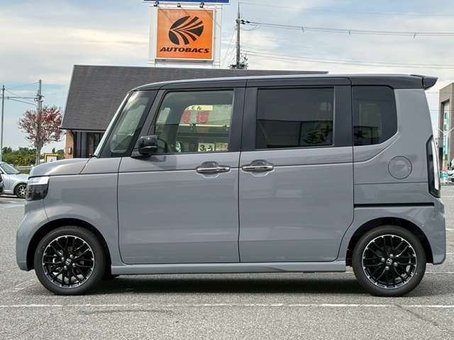 オートバックスだからできる！豊富なカー用品のラインナップから、ご予算に合わせて最新のカーナビゲーションや、カーオーディオへの変更も可能です♪もちろん納車までにお取り付けいたします☆