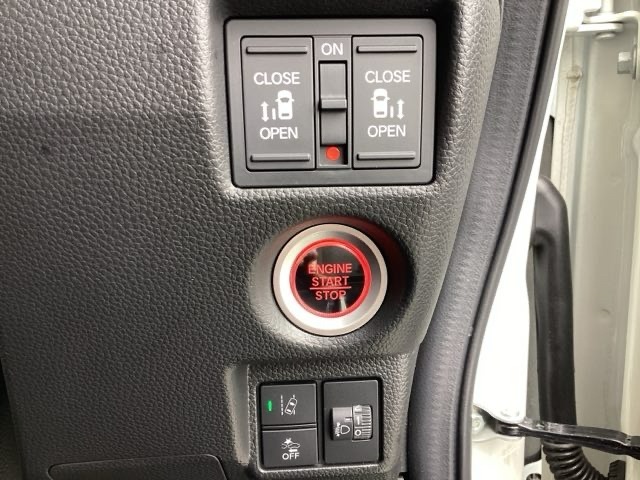 この度は、当店のお車をご覧いただきまして誠にありがとうございます。お気軽にお問い合わせください。