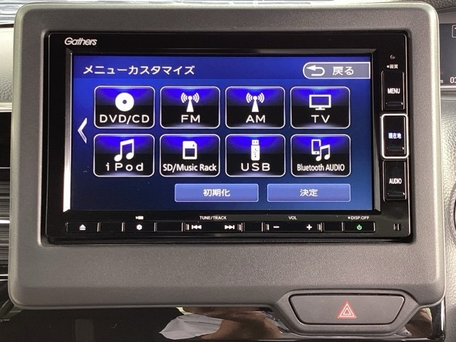 純正ナビです。AM/FM、CDはもちろんBluetoothでお好きな音楽お楽しみいただけます。