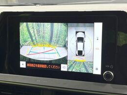 【パノラミックビューモニター】専用のカメラにより、上から見下ろしたような視点で360度クルマの周囲を確認することができます☆死角部分も確認しやすく、狭い場所での切り返しや駐車もスムーズに行えます。