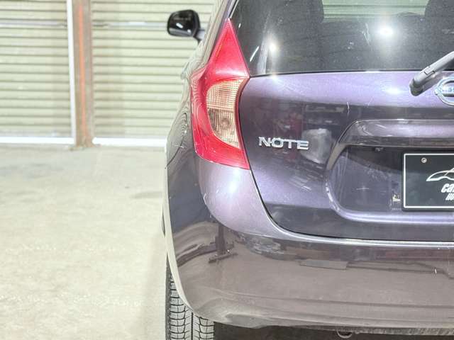 バックドアも開け閉めし易く、お買い物の荷物もゆったり積むことが可能です。The rear door is easy to open and close, making it convenient to load your shopping bags with plenty of space