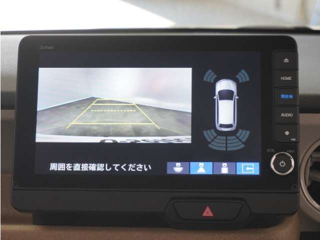 ◆バックカメラ◆リバースにするだけで映ります、後方の安全確認や、狭い駐車場での車庫入れ、雨の日や夜間など視界の悪い時に便利です！安全にバックする為には欠かせない装備です。