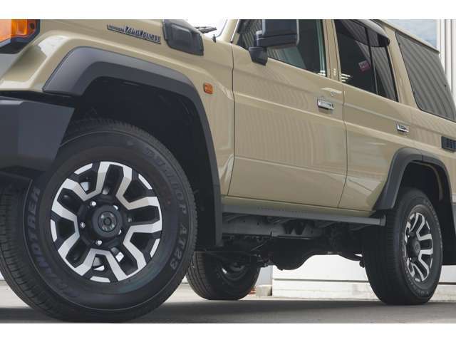 世界のTOYOTAの返ってきた【KING　OF　クロカン】の入庫です。寒冷地仕様リアヒーター付きになっております。お問い合わせはお早めに。CALL:0120-82-5555