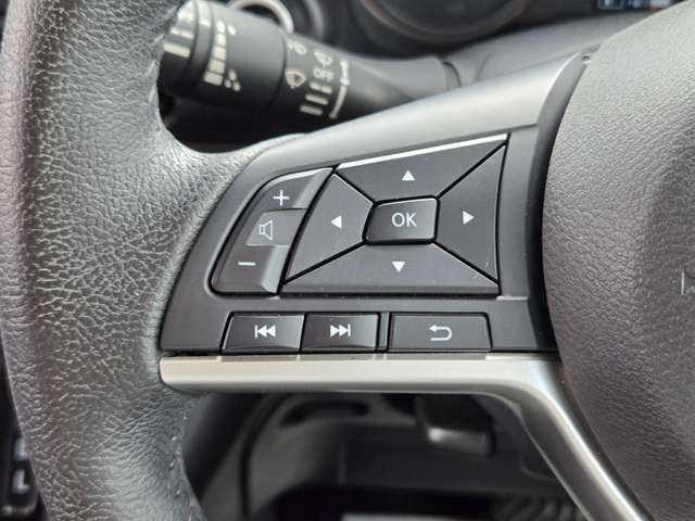 【運転席操作部】快適なドライブを楽しむための機能が装備されています！運転席から触れるので、使いやすいです！除菌プランいれていただくと、さらに清潔で安心していただけます！