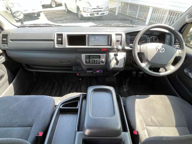 自社入庫車両は高品質でオプション充実のお車が多く、入庫から販売までの期間が短い人気商品です。