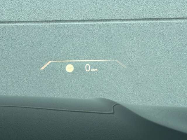 弊社お客様より頂いた下取車やデモカーが在庫の殆どを占めています。車の経歴や整備記録が分かり、ご安心してお車をお選び頂ける正規ディーラーならではのラインナップでございます。