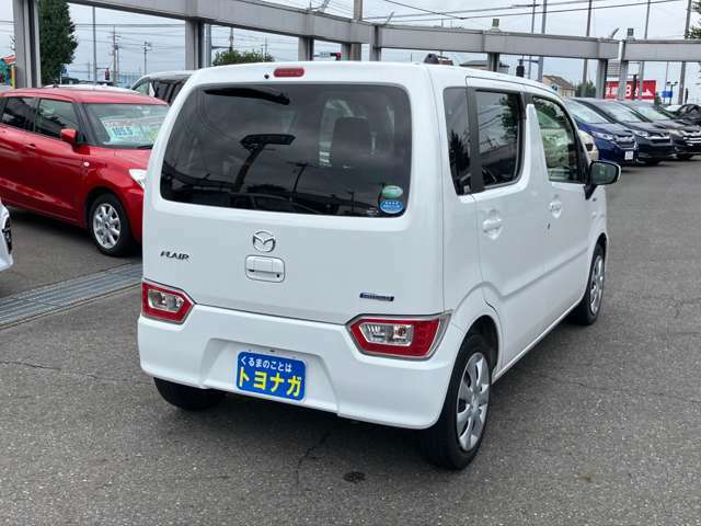 ご契約から納車まで担当営業を中心に、各スタッフ全員協力の上、迅速に進めさせていただきます。契約後車庫証明等の手続き中に、納車前車検又は点検をさせていただき、ご納車の準備をさせていただきます。