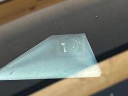 【プリクラッシュセーフティ】前方の車両等を検知し、衝突しそうな時は警報で注意を促し、ブレーキを踏む力をサポート。ブレーキを踏めなかった場合は衝突被害軽減ブレーキが作動、衝突回避をサポートします。