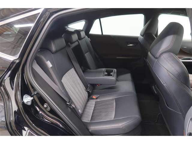 納車前にしっかり点検してお渡ししております。全店舗サービス工場も併設しております。納車後も安心してお任せ下さい。