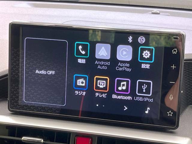 9型ディスプレイオーディオ大画面ディスプレイへお持ちのスマートフォンと連携して、ナビやbluetoothでの音楽再生が可能です♪デザインはもちろん操作性も良好！