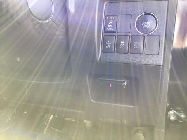 開け閉めラクラク電動スライドドア♪荷物が多いときなど大変助かりますね！