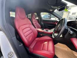 オンライン（ZoomやGoogleMeet）にてお車のご案内も可能です！”エンジンをかけてほしい！”や”車両状態の詳細を知りたい”など何でもお申し付けください！