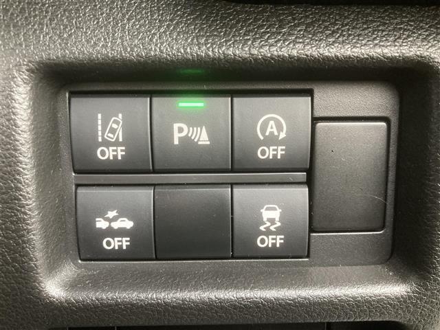 【プリクラッシュセーフティシステム（PCS）】クルマ・歩行者[昼]との衝突の危険を検知したとき、ブザーやブレーキ制御により事故防止をサポートします！※機能には限界があるためご注意ください。