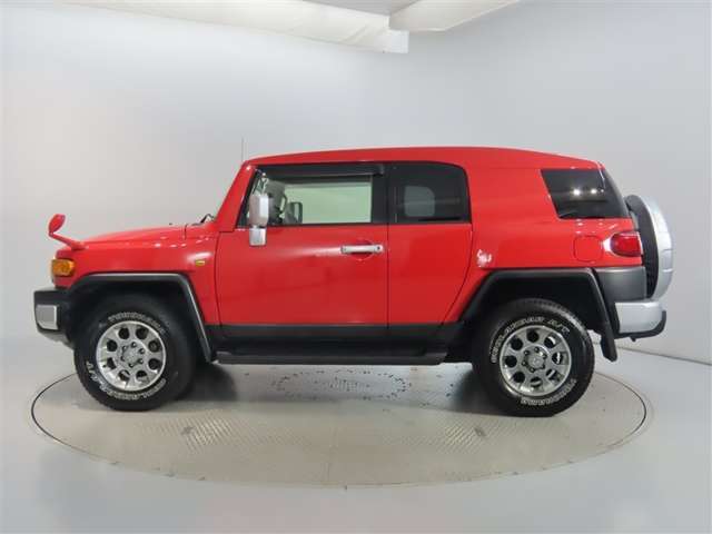 《ロングラン保証》走行距離無制限1年付きです。保証修理は全国5000箇所のトヨタテクノショップにてお受けいただけます。