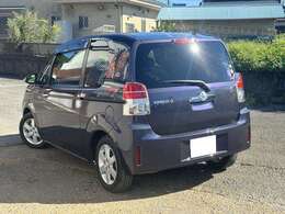 当店では、ハイエースの車両を多数掲載しております。さまざまなモデルや仕様のハイエースをご覧いただけるので、ぜひ一度ご確認してみてはいかがでしょうか。ご希望の条件に合った車両が見つかるかもしれません！