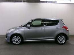 当店は【安心のトヨタロングラン保証付き！】無料で1年間、走行距離は無制限♪さらに有料で3年間まで延長可能！約60項目、5000部品が保証対象です(^-^)/全国5000箇所のトヨタがお客様をサポートします♪