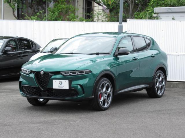 フロントマスクは、かつて、シンボリックなヘッドライトを有した　SZ　ZAGATO　やPROTEO　から着想を得て、デザインされたヘッドライト周りがかっこいいです