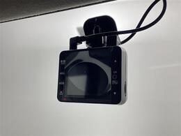 安心の全車保証付き！（※部分保証、国産車は納車後3ヶ月、輸入車は納車後1ヶ月の保証期間となります）。その他長期保証(有償)もご用意しております！※長期保証を付帯できる車両には条件がございます。