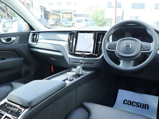 【LAGOM with VOLVO　ボルボのある、ちょうどいい暮らし。】LAGOM（ラーゴム）とは、「自分にとって、多すぎず、少なすぎず、ちょうどいいバランス」という意味があるスウェーデンの言葉です。