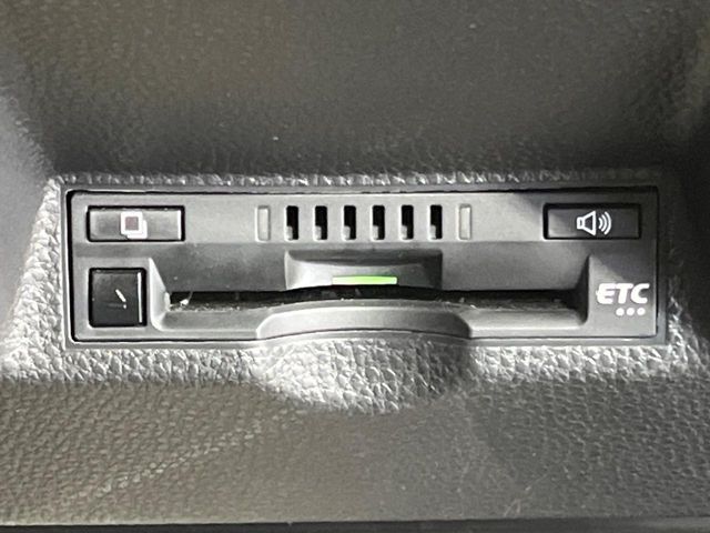 【ETC】高速道路の料金所をストレスなく通過！話題のスポットやサービスエリアに多い「スマートIC」利用時は必須のアイテムです。当店でセットアップを実施、ご納車当日からすぐにご利用いただけます！