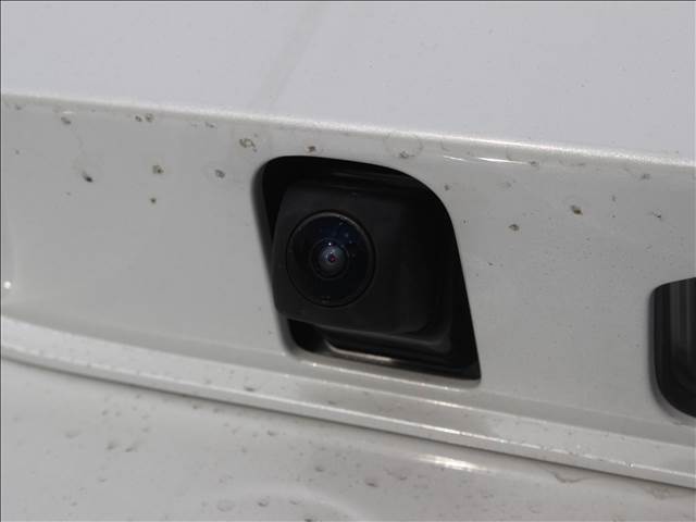バックカメラも付いてます！これで駐車も楽々です！