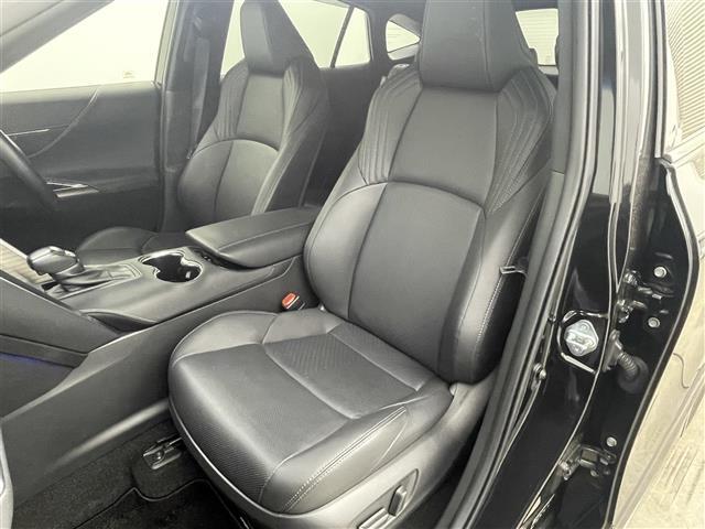 【助手席】『助手席周辺』の画像になります。写真の内容に関してご不明点、ご質問等がございましたらお気軽にガリバー店舗までお問い合わせください。