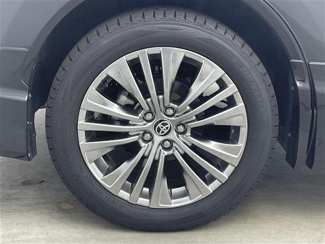 【タイヤ・ホイール】『タイヤ/ホイール周辺』の画像になります。写真の内容に関してご不明点、ご質問等がございましたらお気軽にガリバー店舗までお問い合わせください。