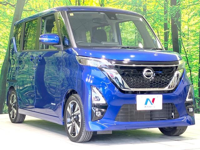 大好評のボディコーティング「弾スプラッシュコート」もご納車までに施工可能。通常のガラスコートと異なる、耐久年数6年の無機質ガラスコーティングが、ボディをキレイな状態に保ってくれます。