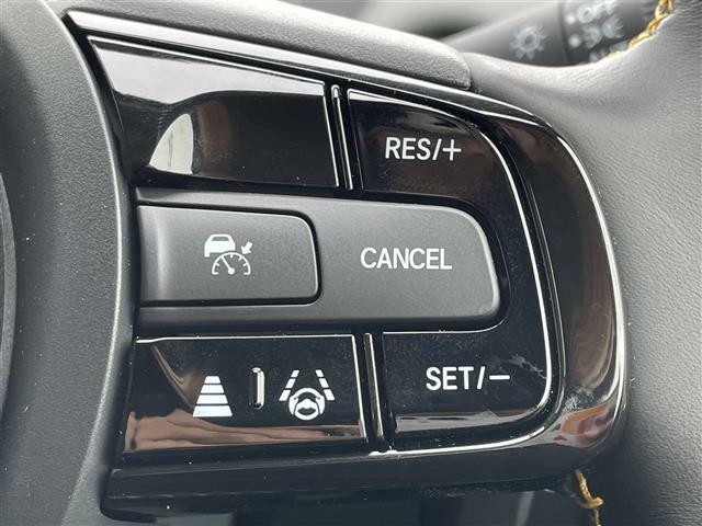 【Honda SENSING】ホンダの安全装備を搭載しています！機能には限界があるためご注意ください。◆搭載機能例：衝突軽減ブレーキ/歩行者事故低減ステアリング/路外逸脱抑制/標識認識/ACC