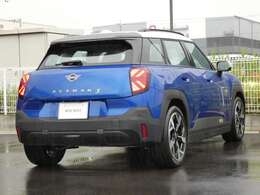 全国の正規ディーラーにてメンテナンスなどが可能な保証付き認定中古車となります！100項目にもおよぶ点検を納車前に行い、ご自宅まで納車（全国納車）いたします！