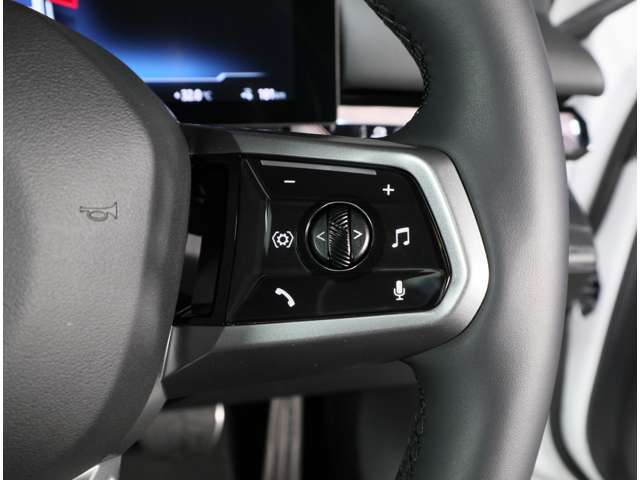 またプレミアムセレクション2年保証のお車は延長保証にご加入頂けます。プレミアムセレクション2年保証からさら最大2年間、合計4年間の保証をお受け頂けます。対象箇所の不具合は無償修理をご提供致します。