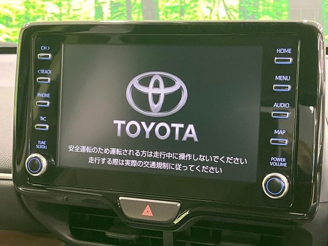 【8インチ　ディスプレイオーディオ】大画面のディスプレイはAppleCarPlayやAndroidAutoが利用可能。大きな画面でスマホナビアプリ等が利用いただけます♪