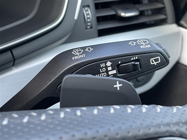 【運転席操作部】『運転席周辺の装備』の画像になります。快適なドライブを楽しむための機能が装備されています！運転席から触れるので使いやすいです！