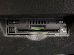 【ETC】高速道路の料金所をストレスなく通過！話題のスポットやサービスエリアに多い「スマートIC」利用時は必須のアイテムです。当店でセットアップを実施、ご納車当日からすぐにご利用いただけます！