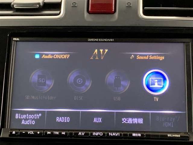 フルセグテレビ、DVD、CD、ブルートゥースオーディオなどが楽しめます。