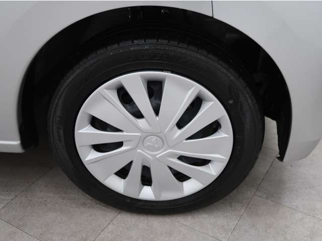 純正14インチアルミ　タイヤサイズ155/65R14