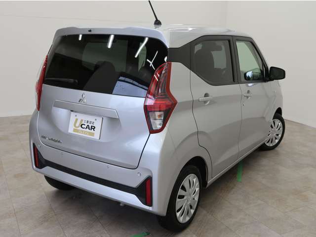 中古車のことなら、何なりとご遠慮なく当店スタッフまでご相談ください。