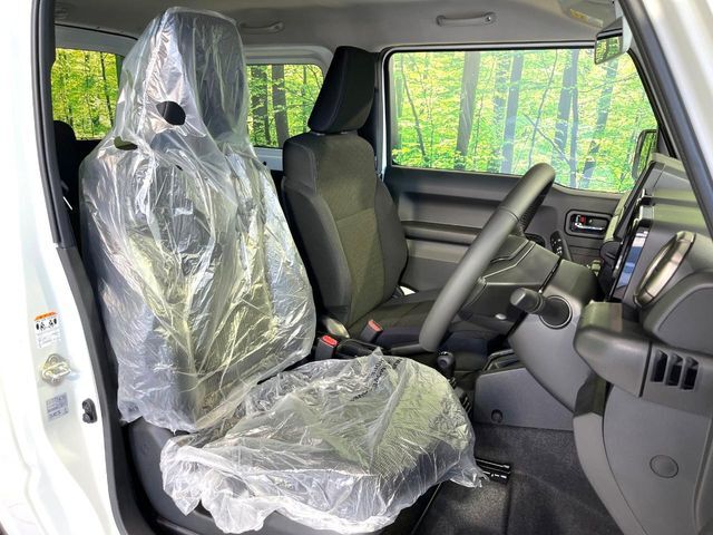 もちろん車内はキレイです♪よりクリーンな状態をキープしたいお客様には『ナノゾーンコート』がおすすめ！新型コロナウイルス対策や、除菌・消臭に効果を発揮し多くの方にご好評いただいております。