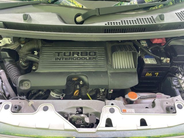 親切・丁寧な専門メカニックスタッフが応対！・車検・点検整備・事故等の修理などアフターサービスも安心。お車のカスタマイズもネクステージのサービススタッフまでご相談ください！