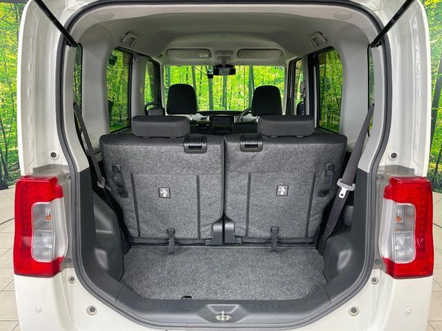 普段のお買い物や通勤、送迎等に十分な荷室スペースを確保しております。セカンドシートを倒すと、大きな荷物の積載も可能です♪