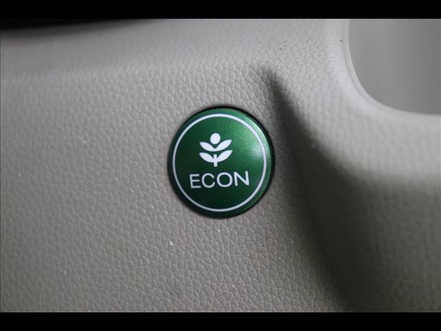 ◆［不安なジコ車（修復歴のある車）は売りません］城東店の商品車は全て修復歴無しです。安心しておクルマを選んでいただけます！