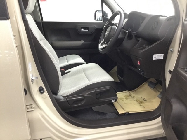 フィット性も良く、楽な運転姿勢を保てます。