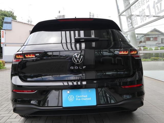 LEDテールランプはダイナミックターンインジケーター(流れるウインカー)