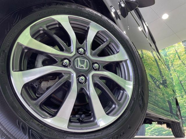 【純正14インチアルミホイール】外観にマッチした純正アルミホイールを装着しております。各種社外アルミホイールや、スタッドレスタイヤも取扱いしております。是非ご相談ください♪