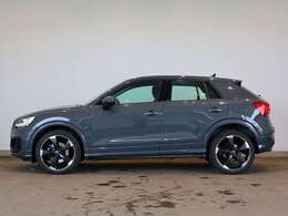 Audi Q2 30 TFSI sport ＃passion/アルミホイールAudi Sport 5アームロータースタイルアンスラサイトブラック8J×19 /LEDヘッドライト