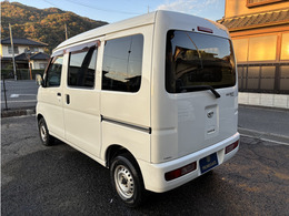 《外装》小さな小傷は御座いますが、業務用途車両としてはかなり綺麗な車両かと思います。自社にて内外装のクリーニング＋側面ポリッシャー施工実施しております。