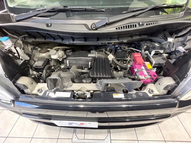 親切・丁寧な専門メカニックスタッフが応対！・車検・点検整備・事故等の修理などアフターサービスも安心。お車のカスタマイズもネクステージのサービススタッフまでご相談ください！